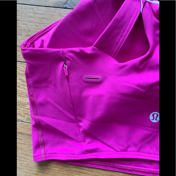 💕LULULEMON STASH IT BRA/CROP-RIPENED RASPBERRY💕 - Picture 2 of 16